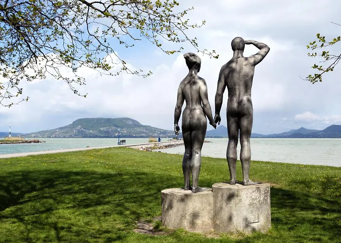 Beachfront Balatonmariafuerdo 19542 Nyaraló